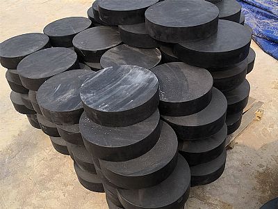 沙湾县板式橡胶支座由若干层橡胶片与薄钢板经加压硫化